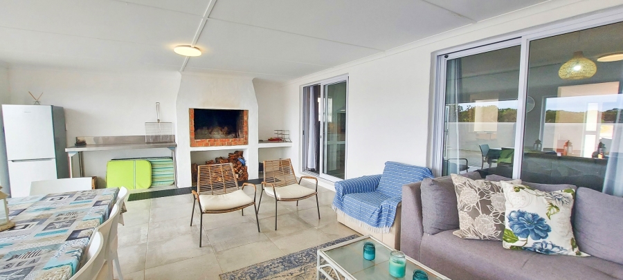 4 Bedroom Property for Sale in Struisbaai Western Cape